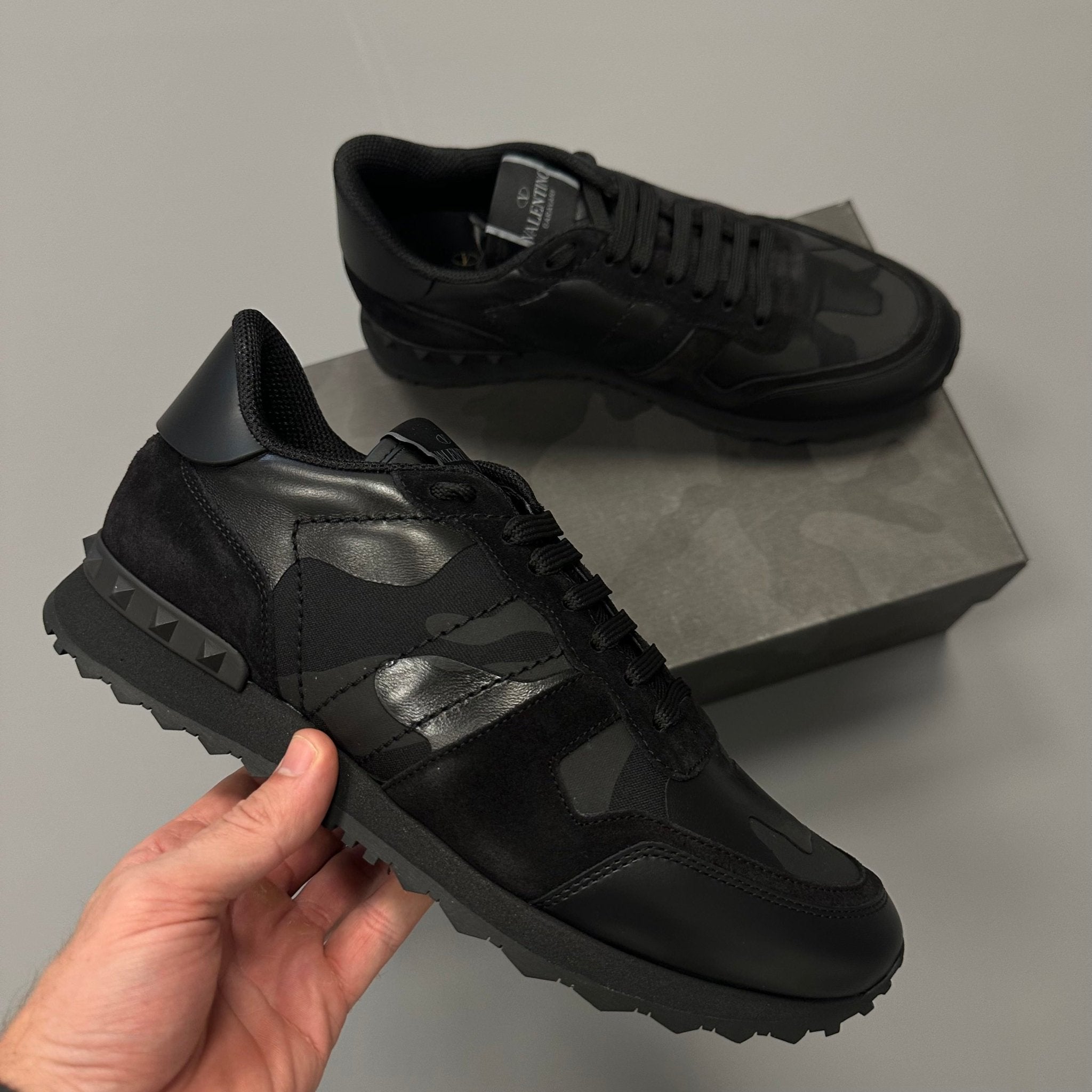 Exploring the Iconic Valentino Rockrunner Trainers – Boinclo