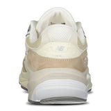 New Balance 990v6 Trainers in Beige and White - Boinclo - Outlet Sale Under Retail