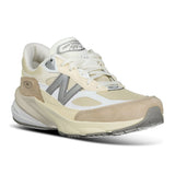 New Balance 990v6 Trainers in Beige and White - Boinclo - Outlet Sale Under Retail