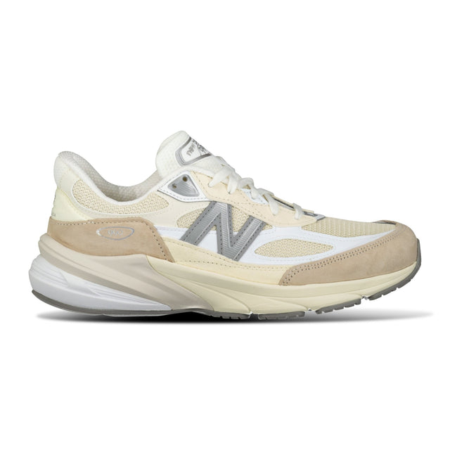 New Balance 990v6 Trainers in Beige and White - Boinclo - Outlet Sale Under Retail