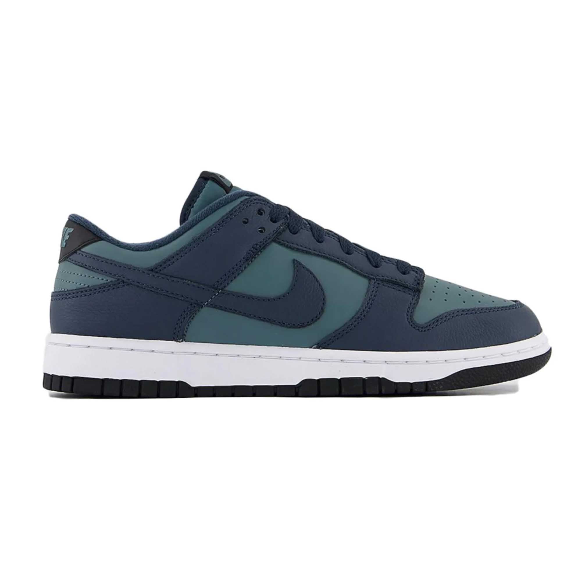 Nike Dunk Low Armoury Navy Trainers